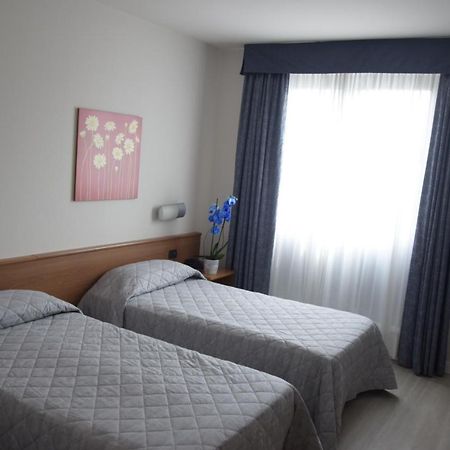 Hotel Gallia Pianezza Zewnętrze zdjęcie