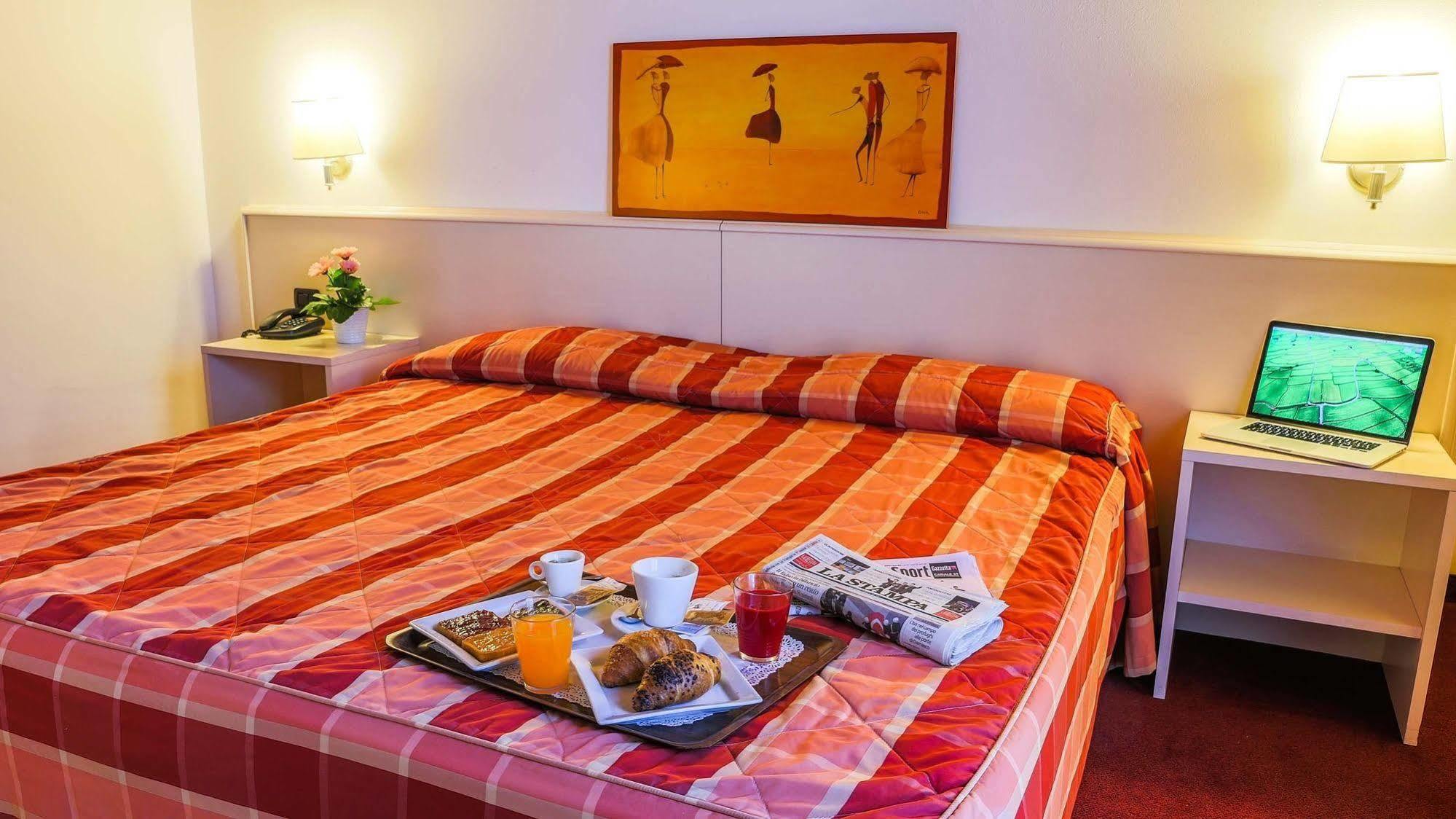 Hotel Gallia Pianezza Zewnętrze zdjęcie