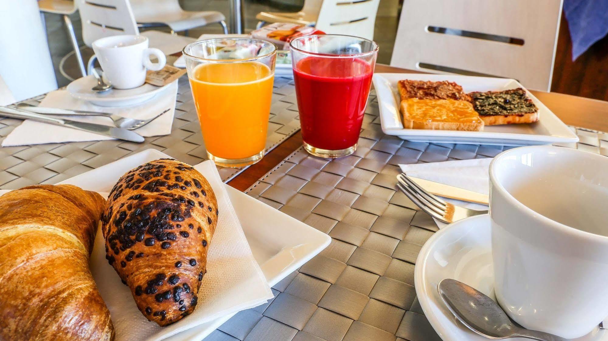 Hotel Gallia Pianezza Zewnętrze zdjęcie