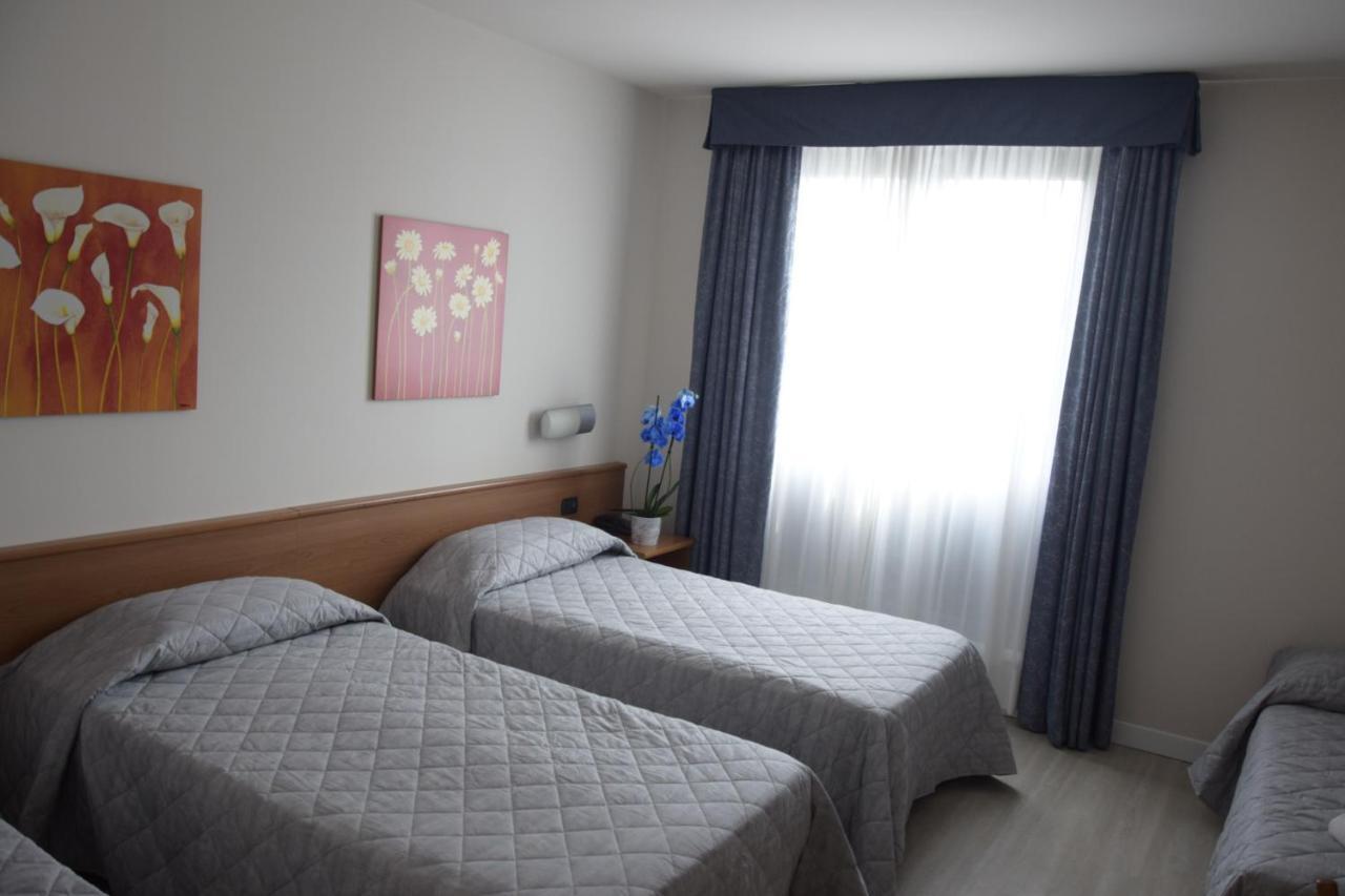 Hotel Gallia Pianezza Zewnętrze zdjęcie